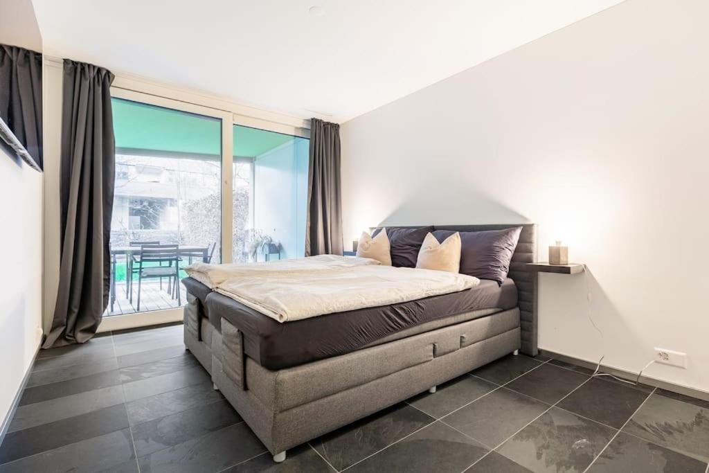 Luxus Wohnung Mit Garten Zúrich Exterior foto