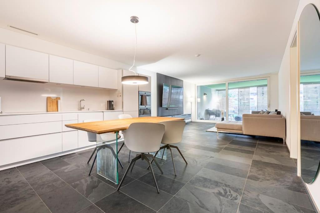 Luxus Wohnung Mit Garten Zúrich Exterior foto